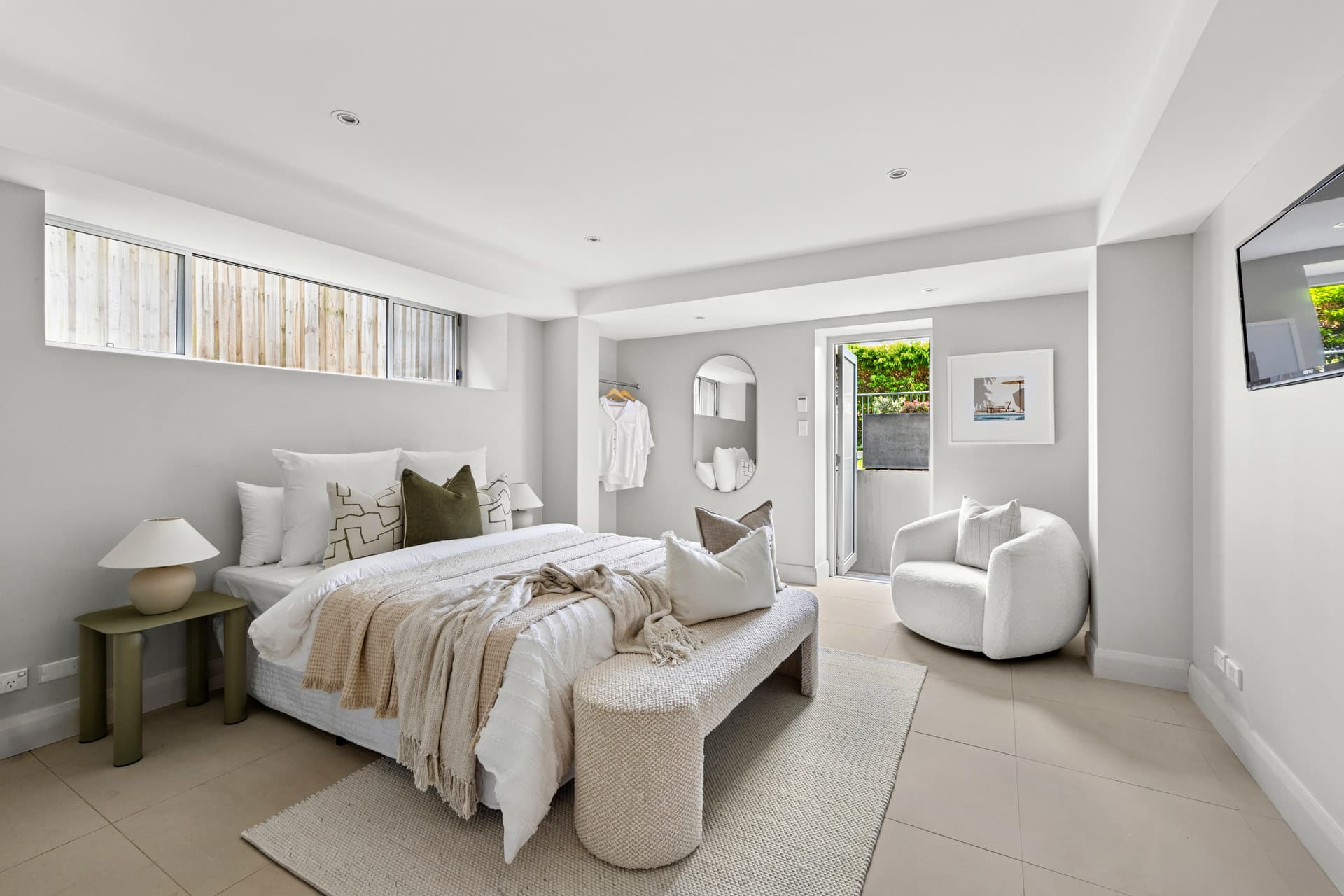 24 Stanley Street, Queens Park, Queens Park - Thumbnail 4