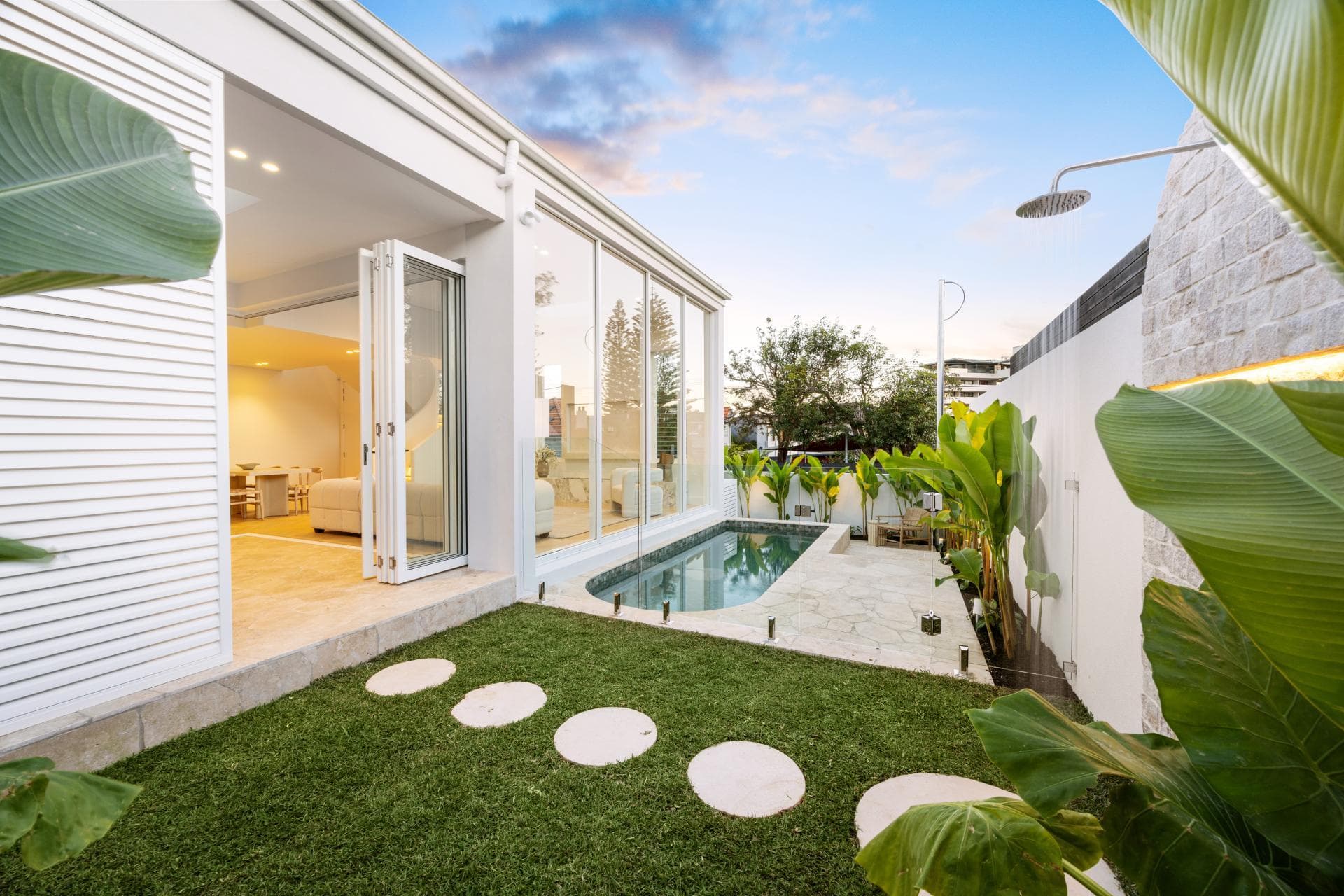 2 Farrellys Avenue, Bondi, Bondi - Thumbnail 2
