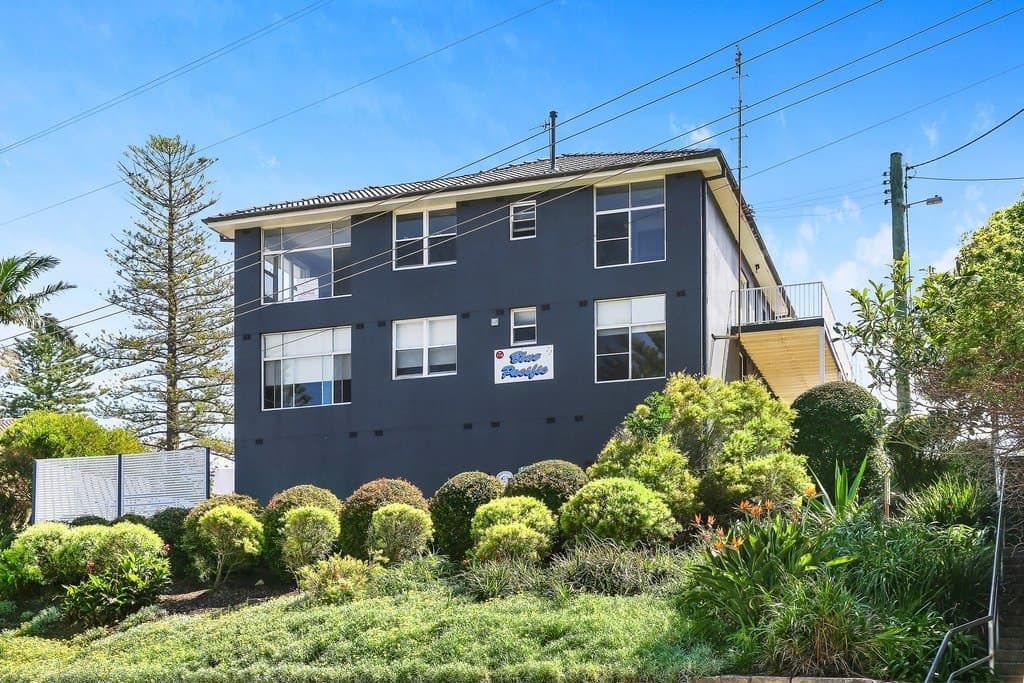 1/114 Lawrence Hargrave Drive, Austinmer - Thumbnail 2