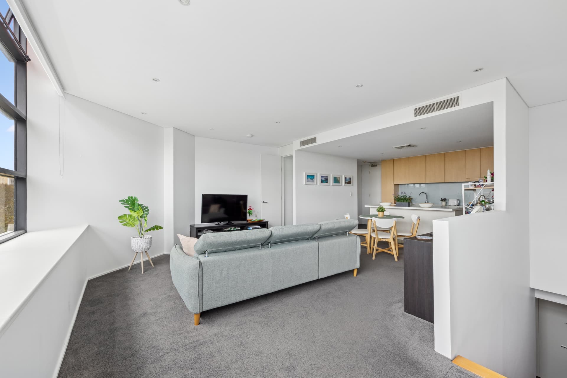 704A/264 Anzac Parade, Kensington, Kensington - Thumbnail 2