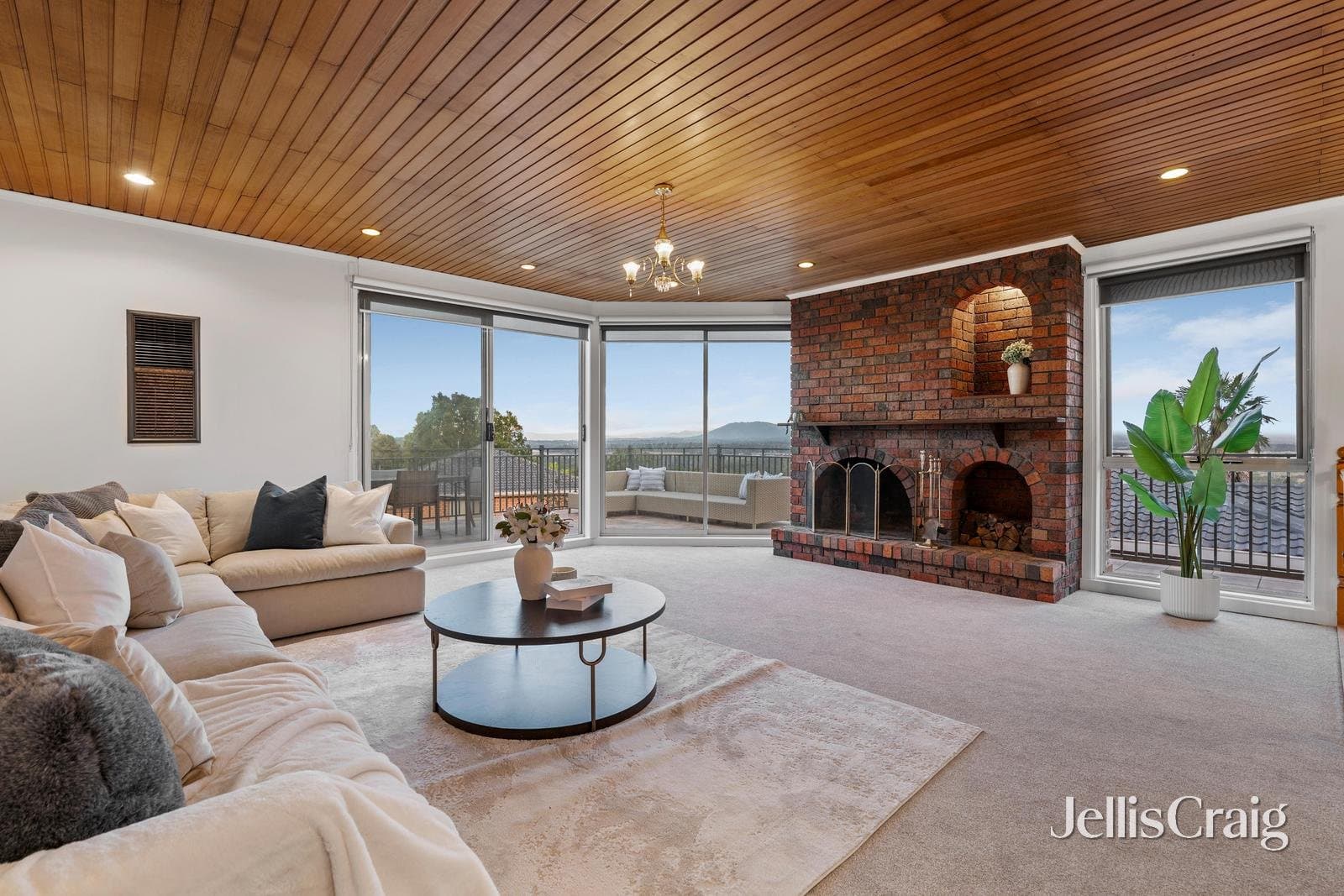905 Ferntree Gully Road, Wheelers Hill, Wheelers Hill - Thumbnail 4