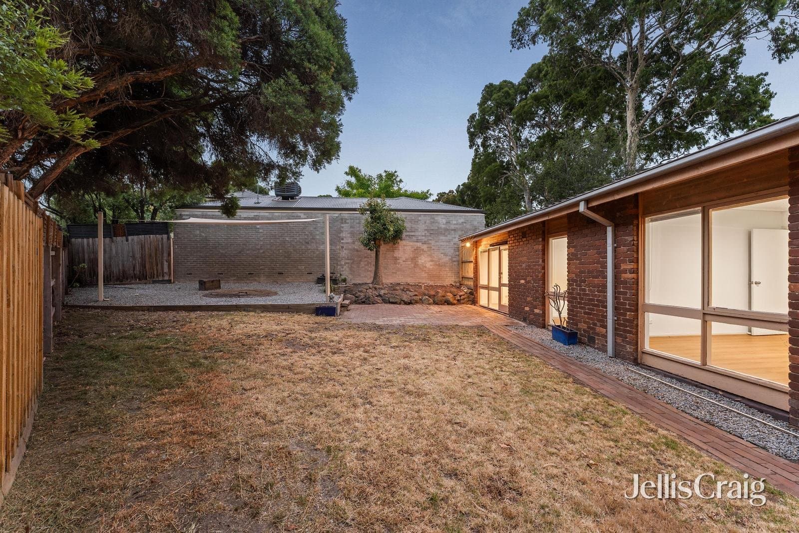 2 Allure Court, Glen Waverley, Glen Waverley - Image 1