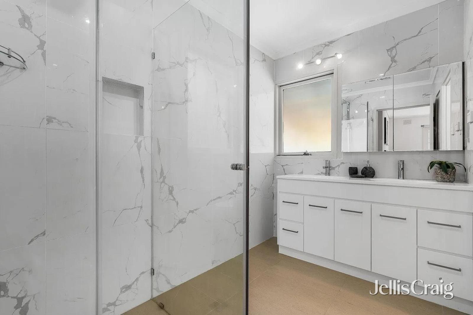 2 Allure Court, Glen Waverley, Glen Waverley - Thumbnail 7
