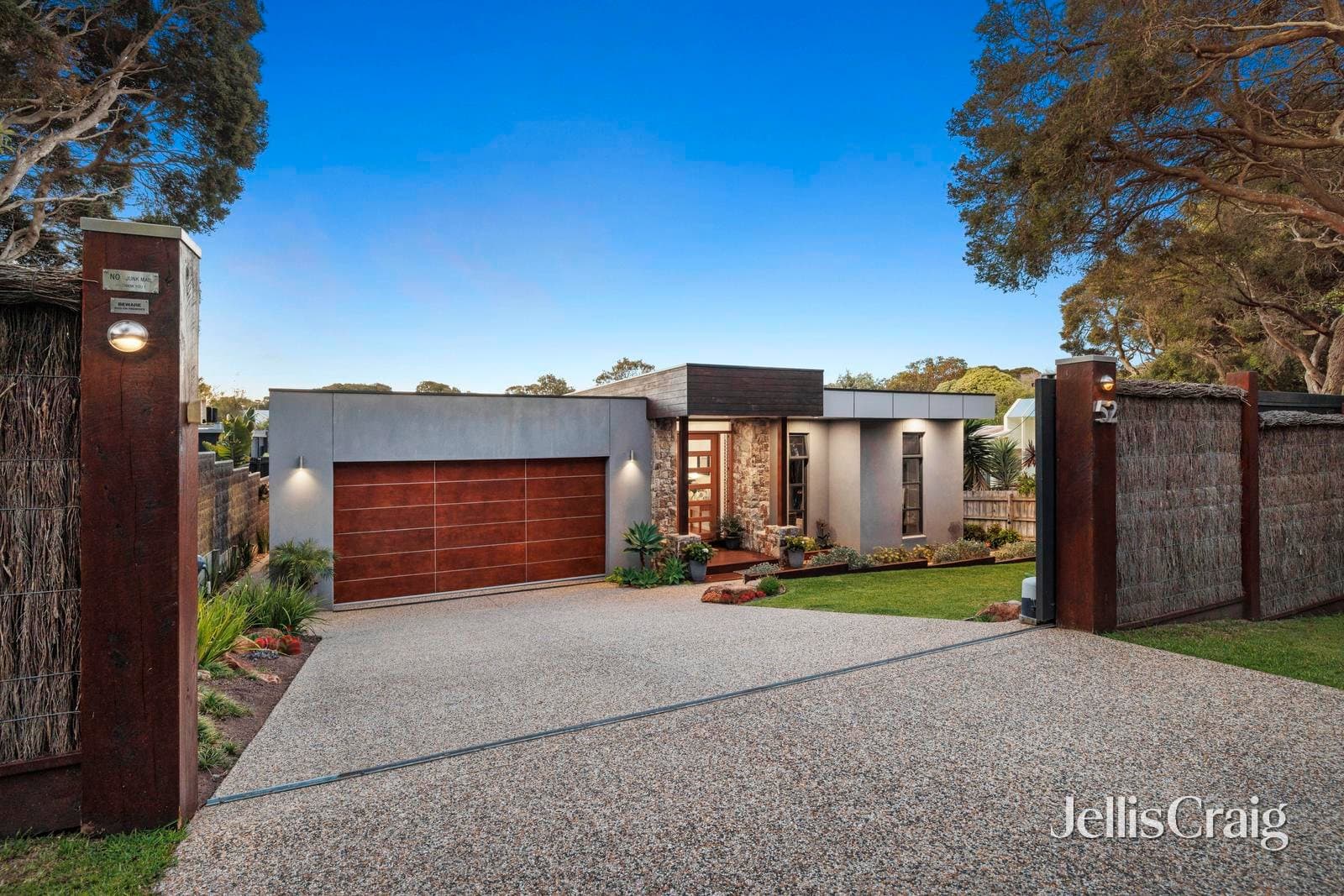 52 William Road, Blairgowrie, Blairgowrie - Image 1
