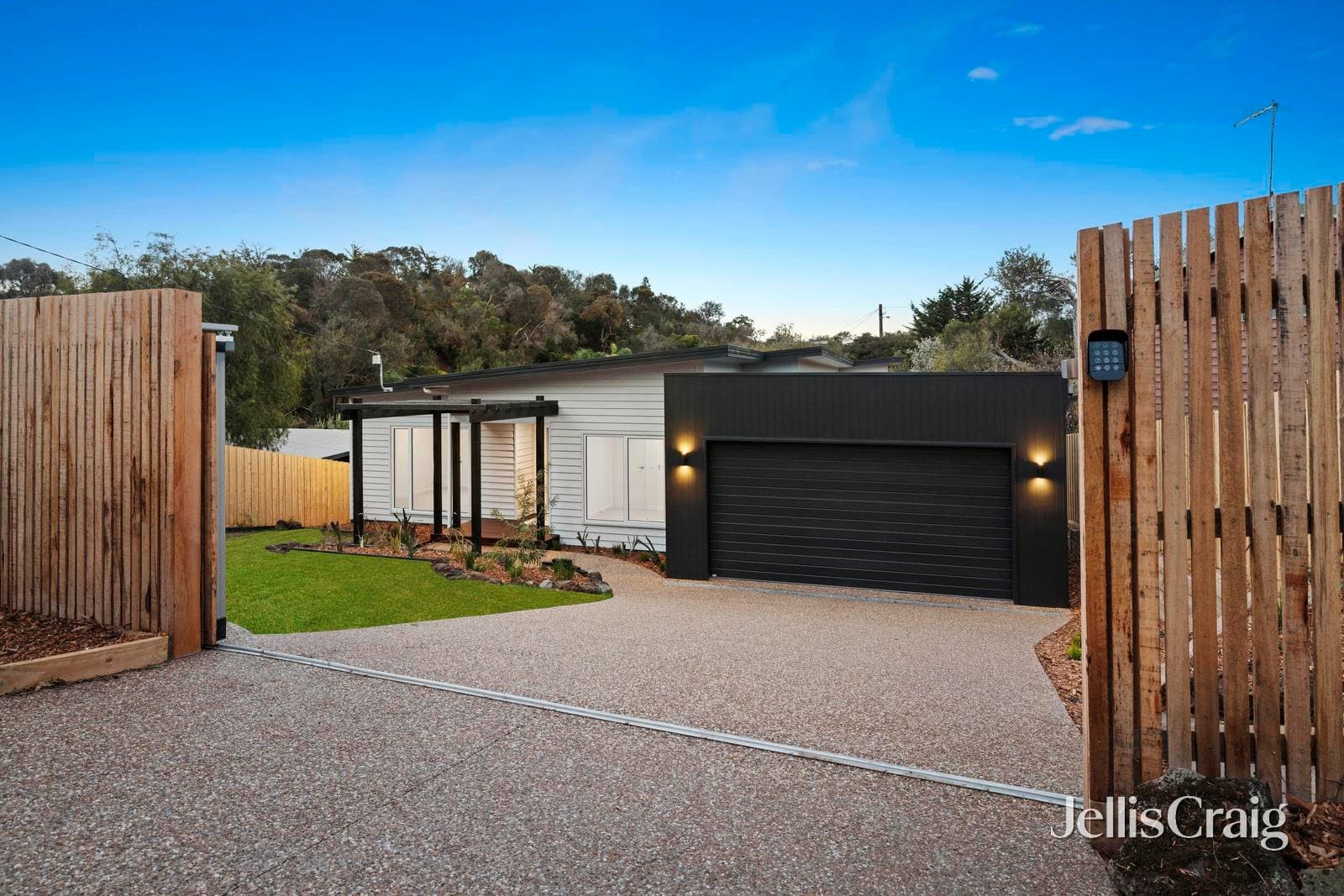 36 Sussex Road, Rye, Rye - Thumbnail 2