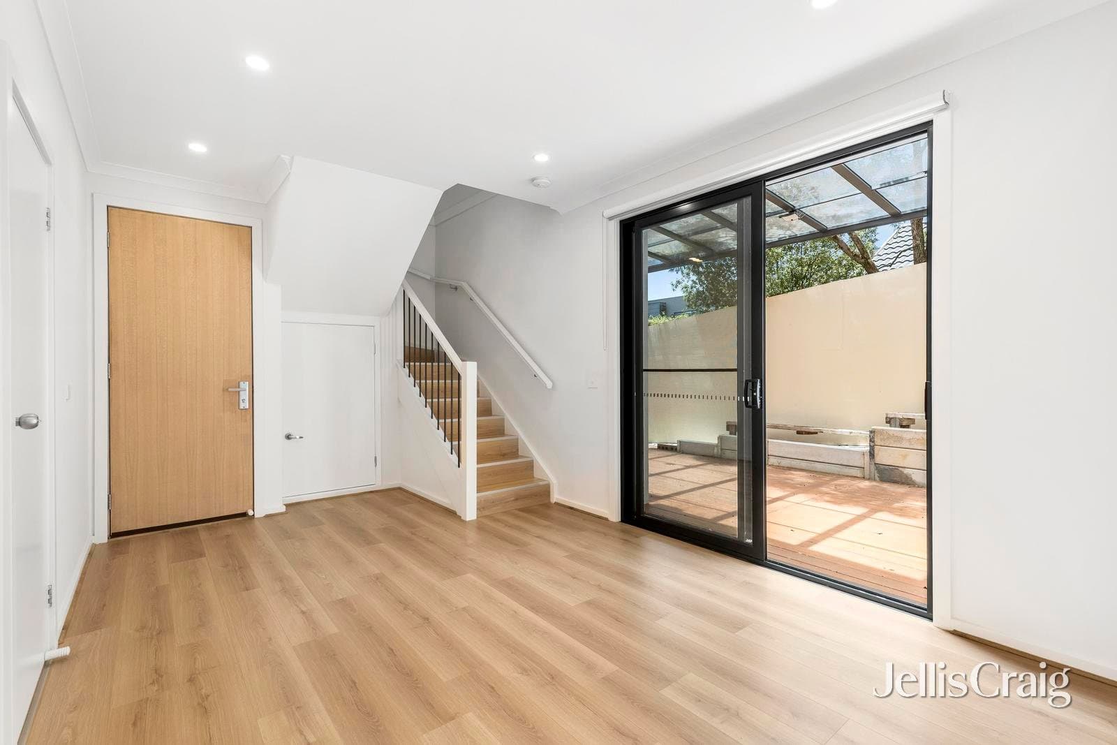 6 Parkhill Close, Mooroolbark, Mooroolbark - Thumbnail 5