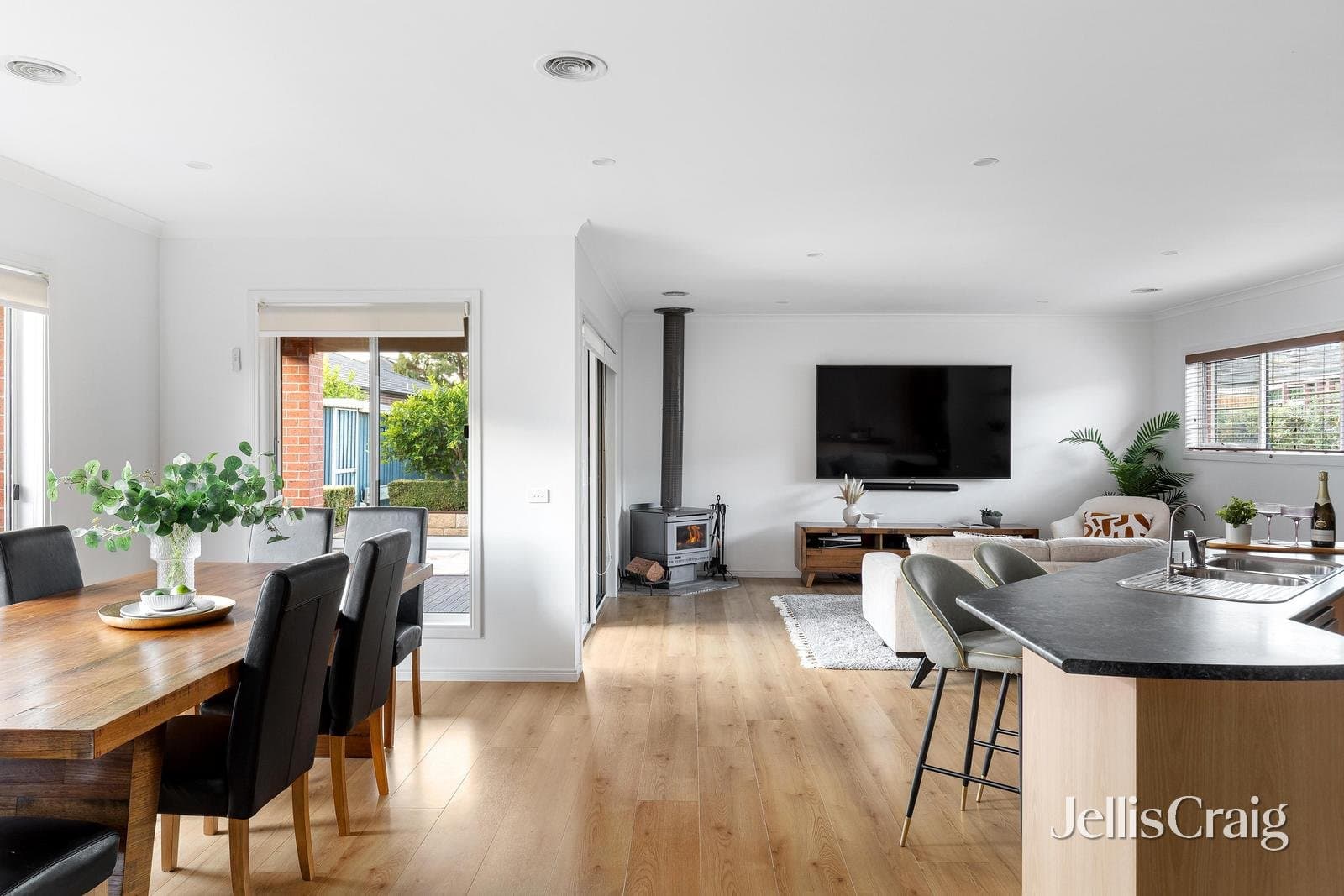 12 Kilburnie Drive, Mernda, Mernda - Thumbnail 4