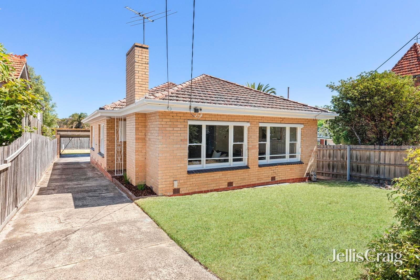 18 Thomas Street, Hampton, Hampton - Thumbnail 2