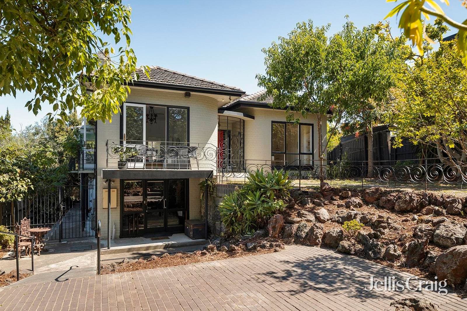 7 Raven Street, Kew, Kew - Image 1