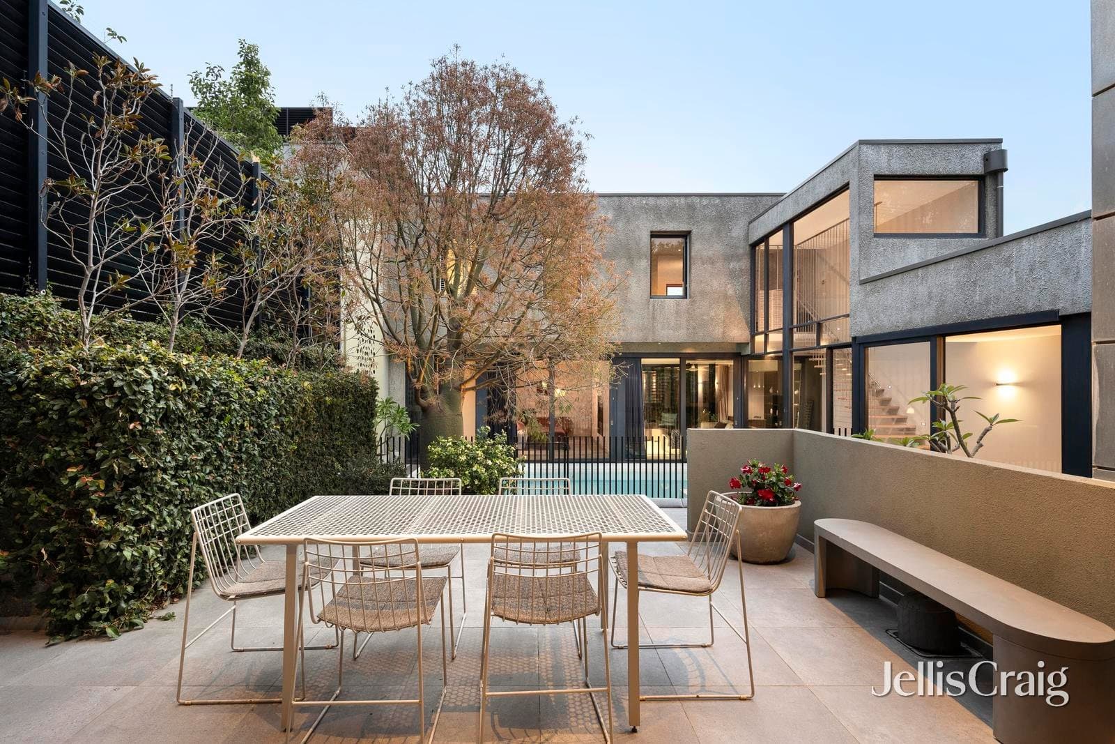 12 Joyce Street, Elwood, Elwood - Thumbnail 5