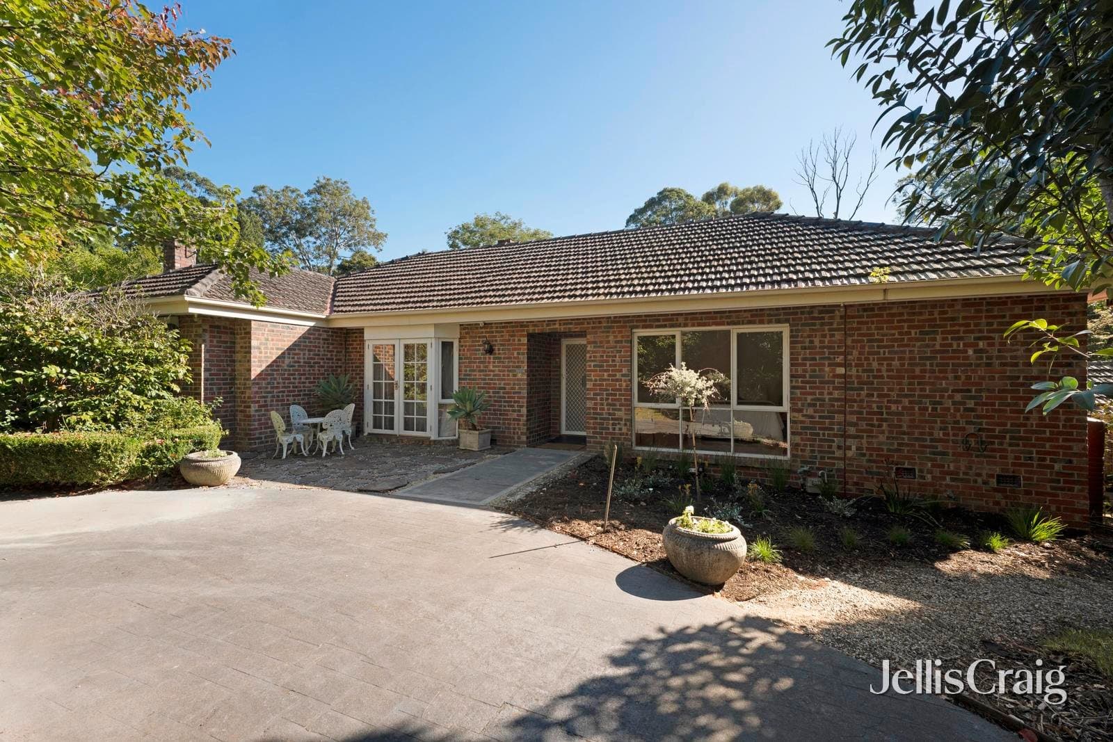 2A Lagoona Court, Blackburn, Blackburn - Thumbnail 2