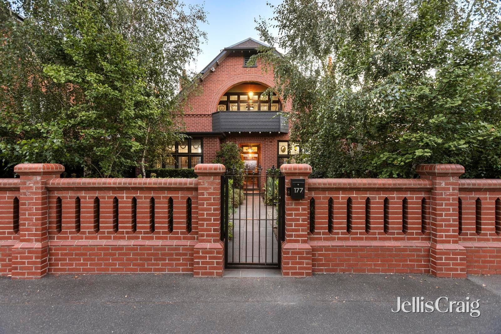 177 Canterbury Road, Middle Park, Middle Park - Thumbnail 2