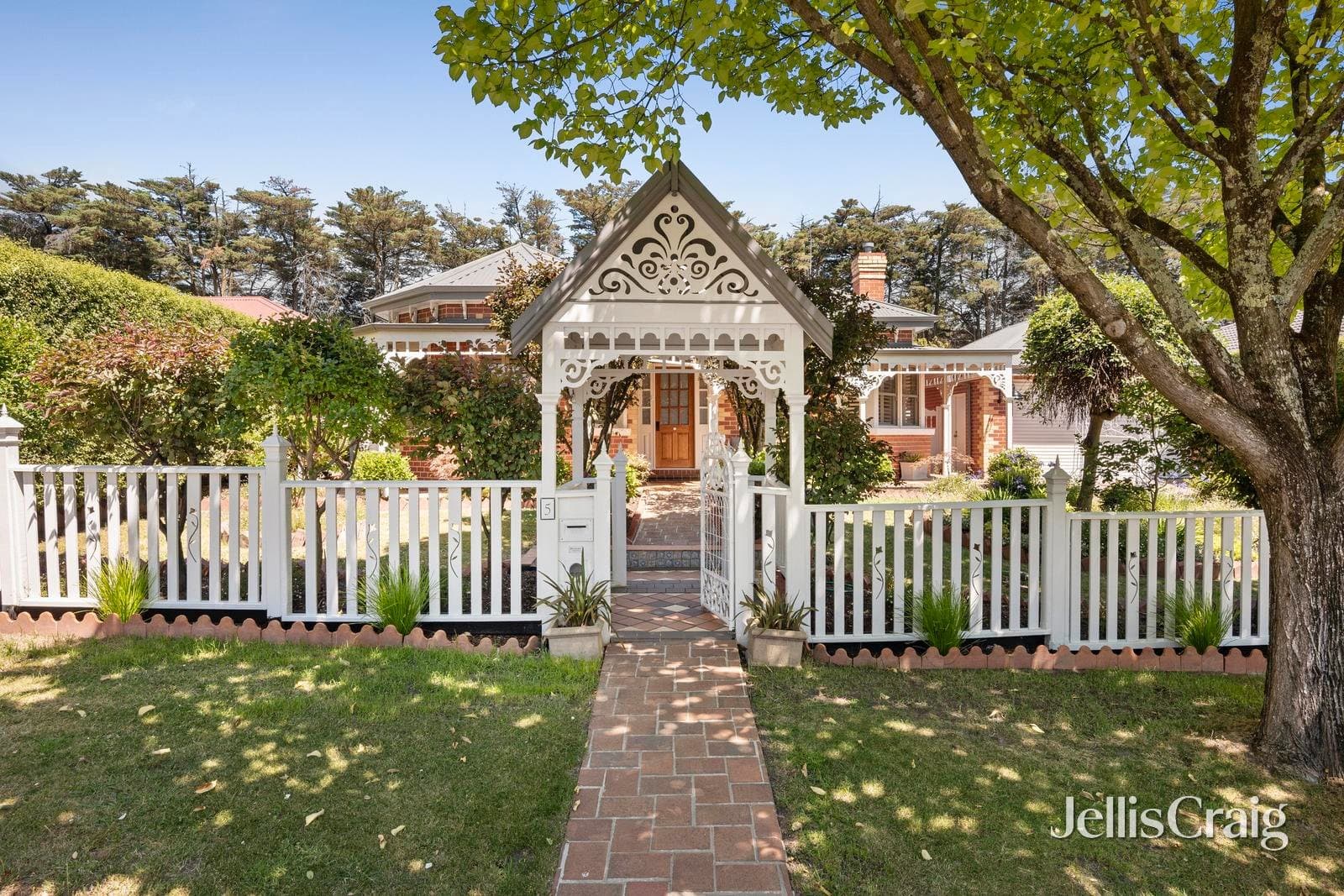5 Yarra Valley Boulevard, Chirnside Park, Chirnside Park - Thumbnail 2