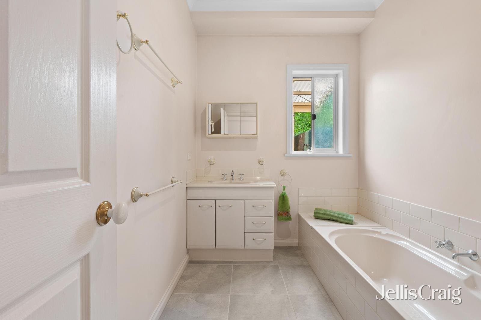 3/2 Doveton Street, Castlemaine, Castlemaine - Thumbnail 7