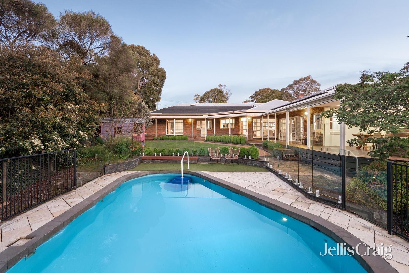 13 Chapman Court, Mooroolbark, Mooroolbark - Thumbnail 2