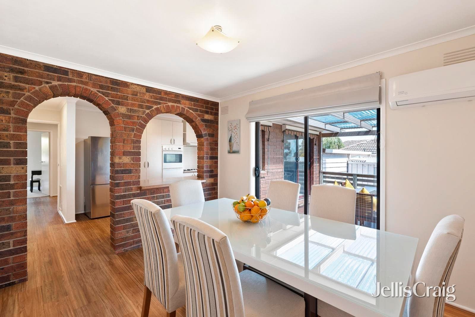 17 Blueberry Road, Mooroolbark, Mooroolbark - Thumbnail 4
