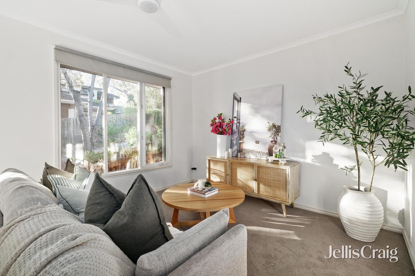 4/36 Livingstone Road, Eltham, Eltham - Image 1