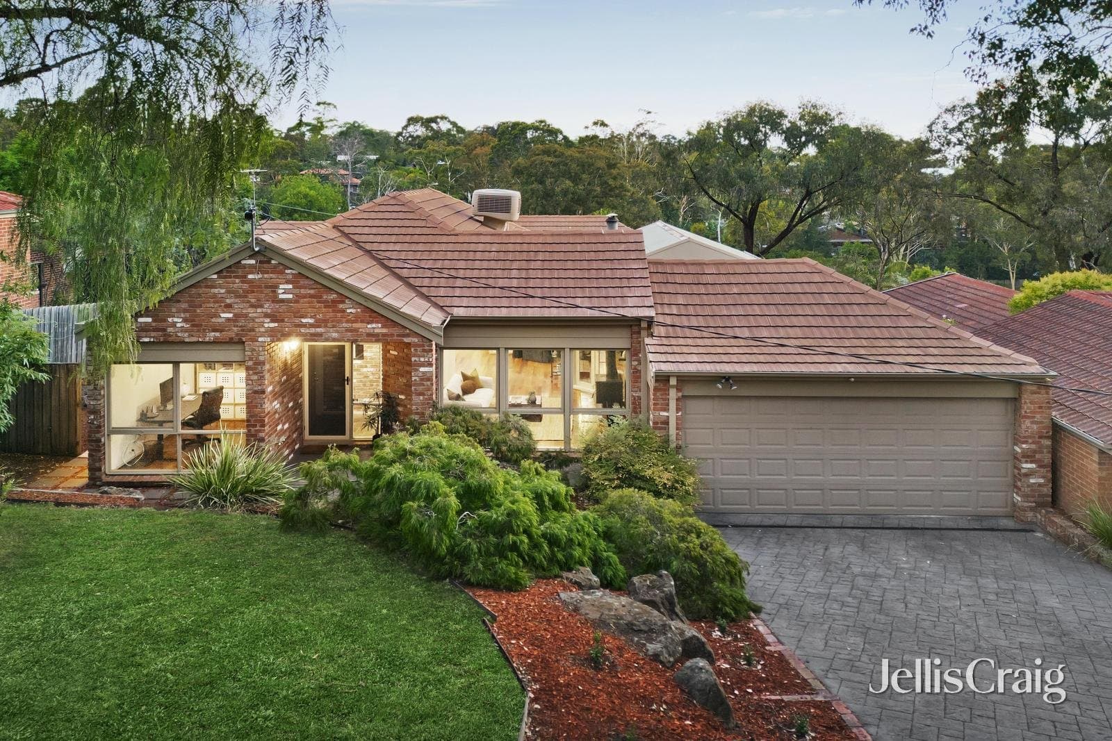 144 Pitt Street, Eltham, Eltham - Thumbnail 2
