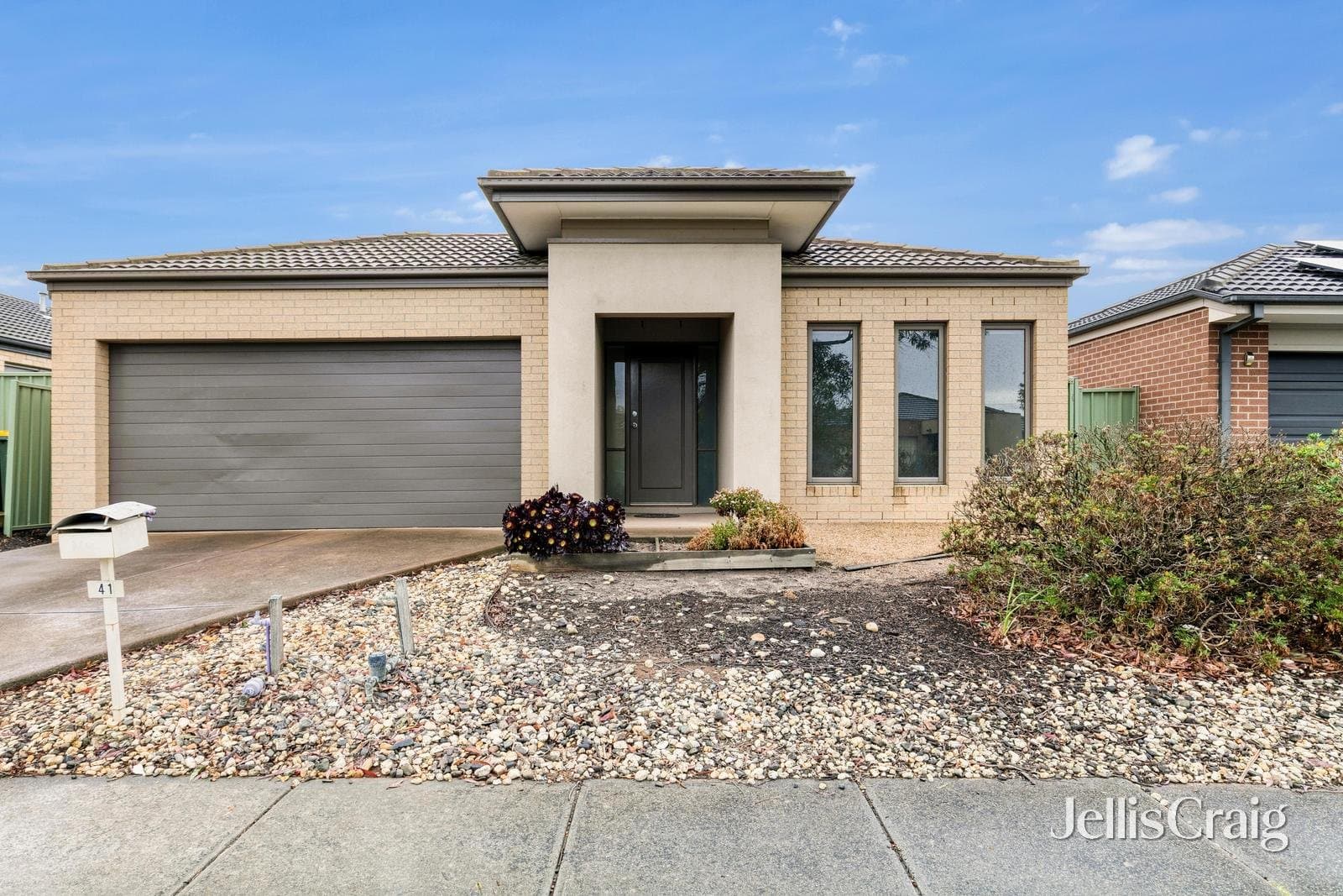 41 Amesbury Avenue, Wyndham Vale, Wyndham Vale - Thumbnail 2
