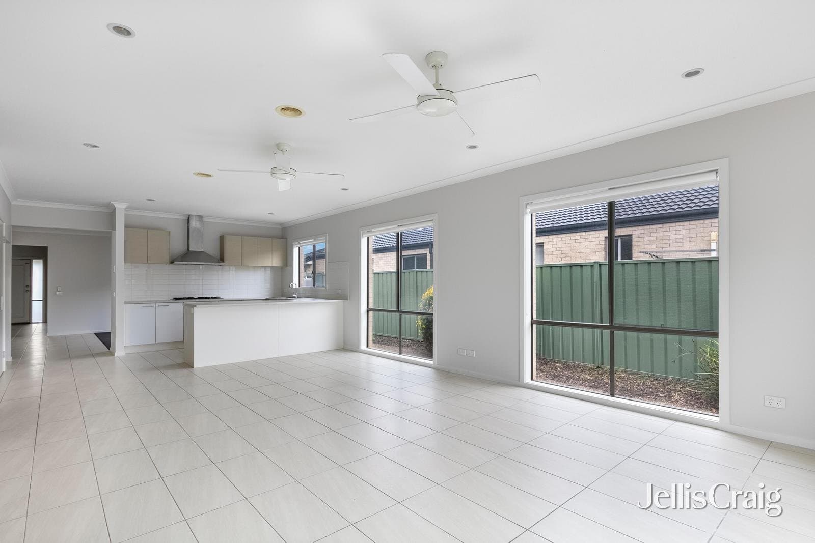 41 Amesbury Avenue, Wyndham Vale, Wyndham Vale - Thumbnail 5