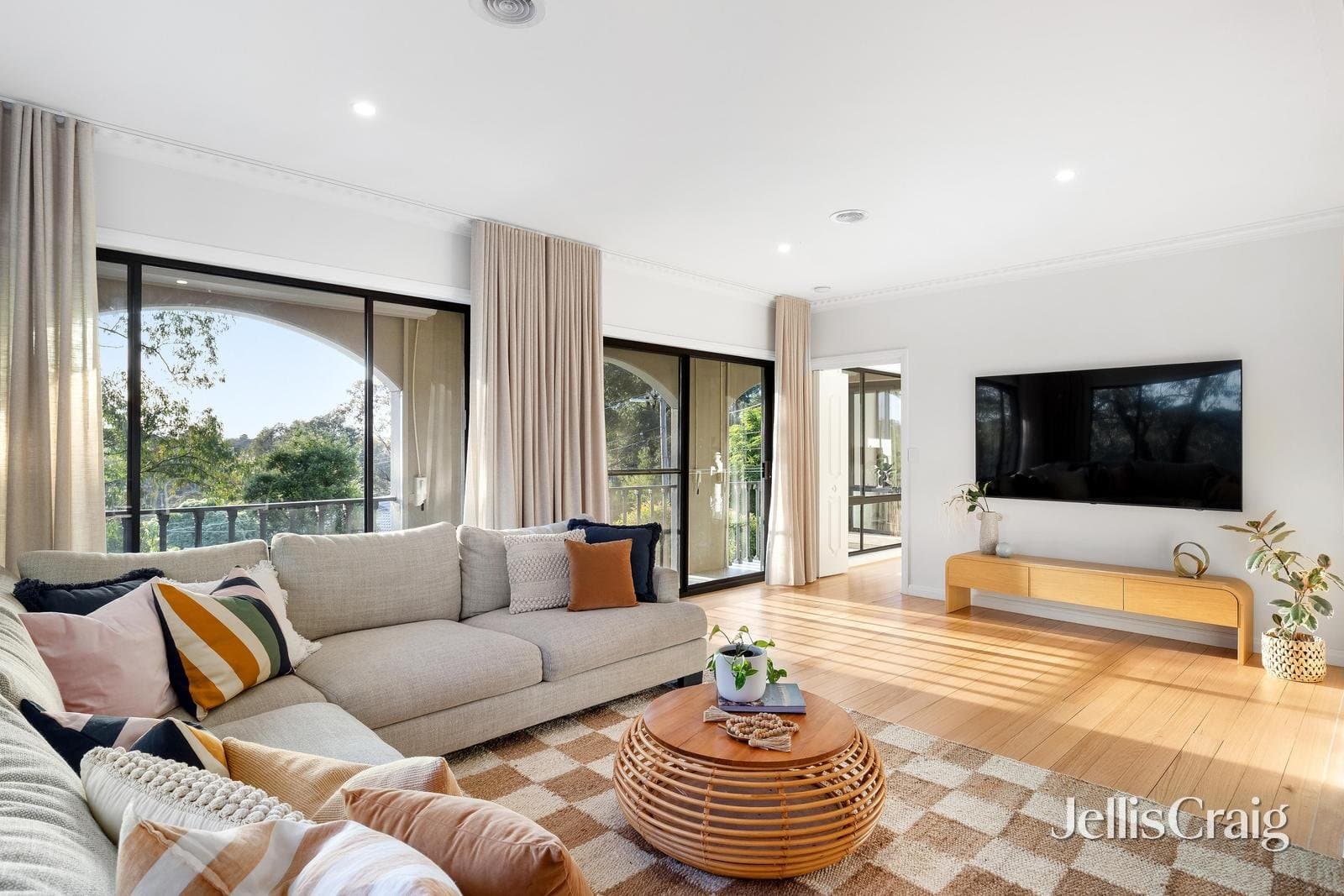 6 Oonah Close, Eltham North, Eltham North - Thumbnail 4