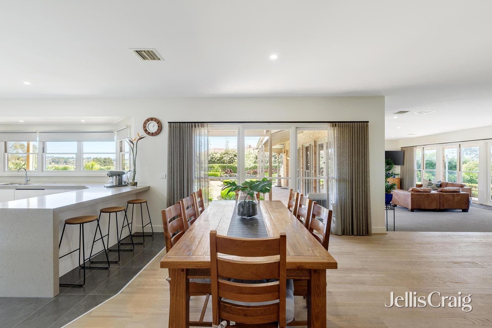 2 Arnold Drive, Donvale, Donvale - Thumbnail 7