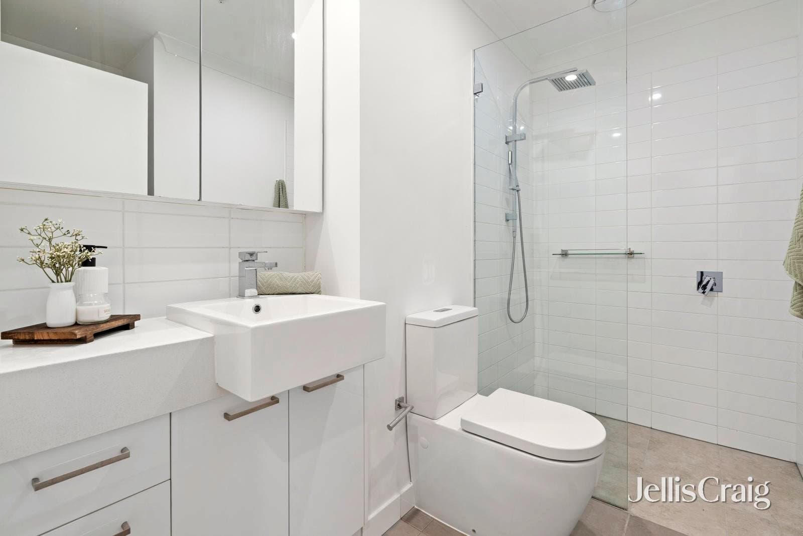 203/8 Olive York Way, Brunswick West, Wynyard - Thumbnail 7