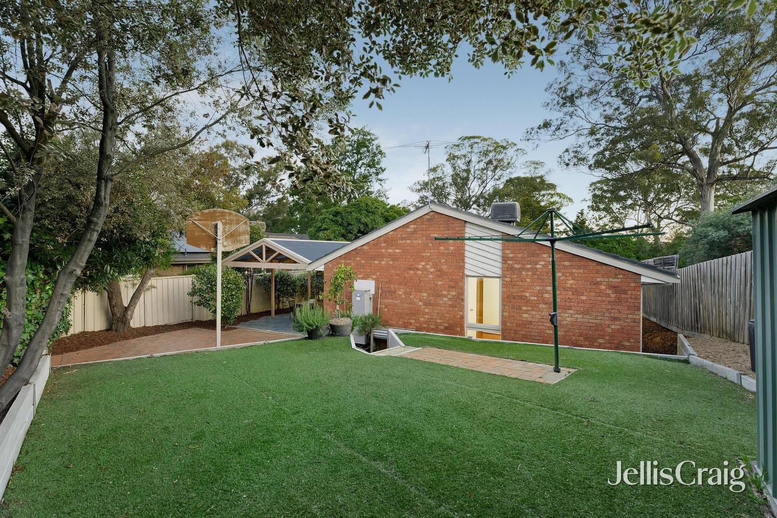 19 Macdhui Avenue, Eltham North, Eltham North - Image 1