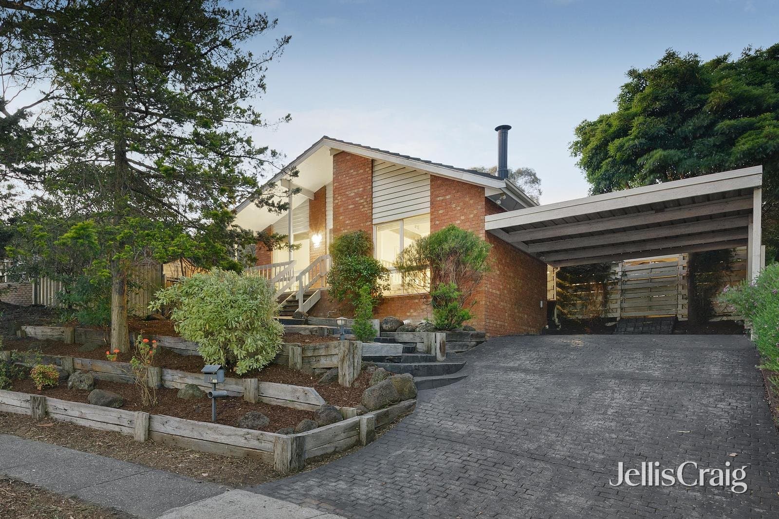 19 Macdhui Avenue, Eltham North, Eltham North - Thumbnail 2