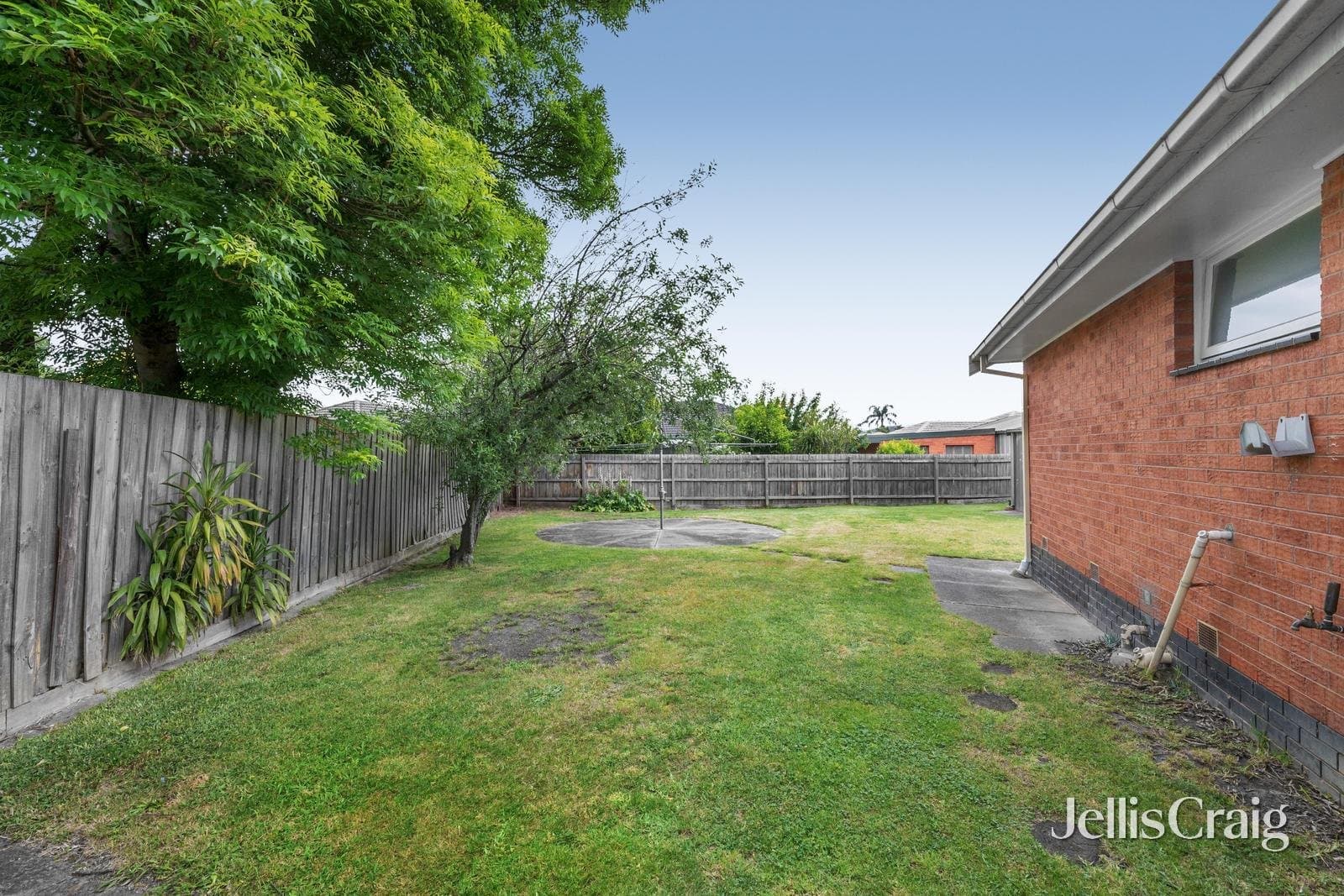 8 Whites Lane, Glen Waverley, Glen Waverley - Image 1