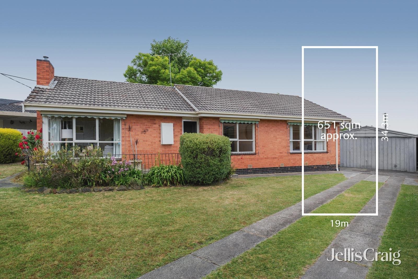 8 Whites Lane, Glen Waverley, Glen Waverley - Thumbnail 2