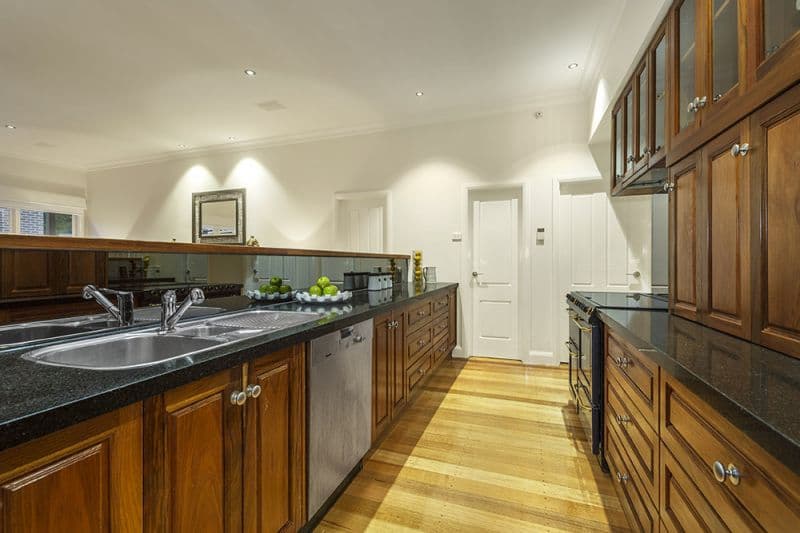 49 Durham Road, Surrey Hills - Thumbnail 5