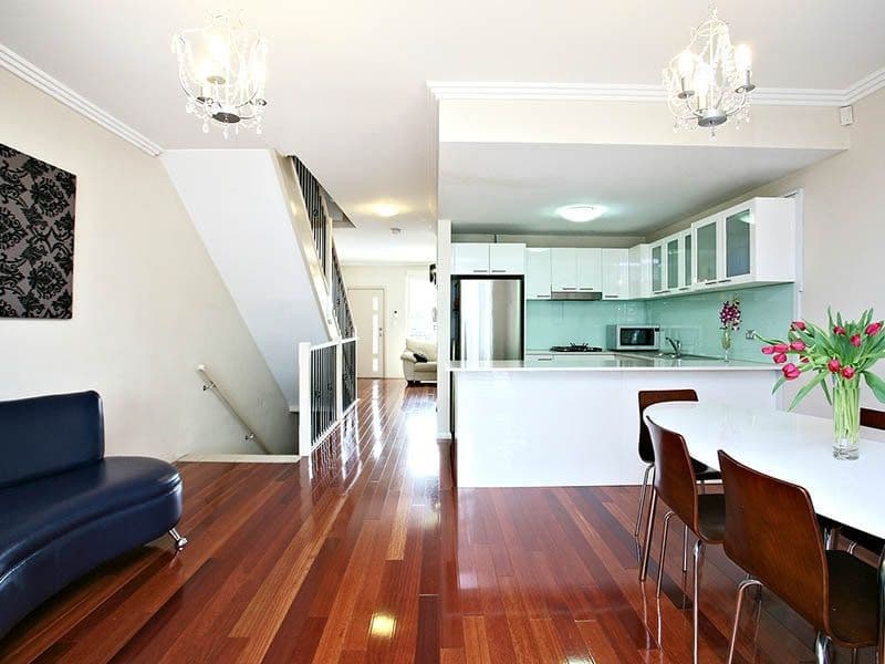 8/14-22 Mary Street, St Peters - Image 1