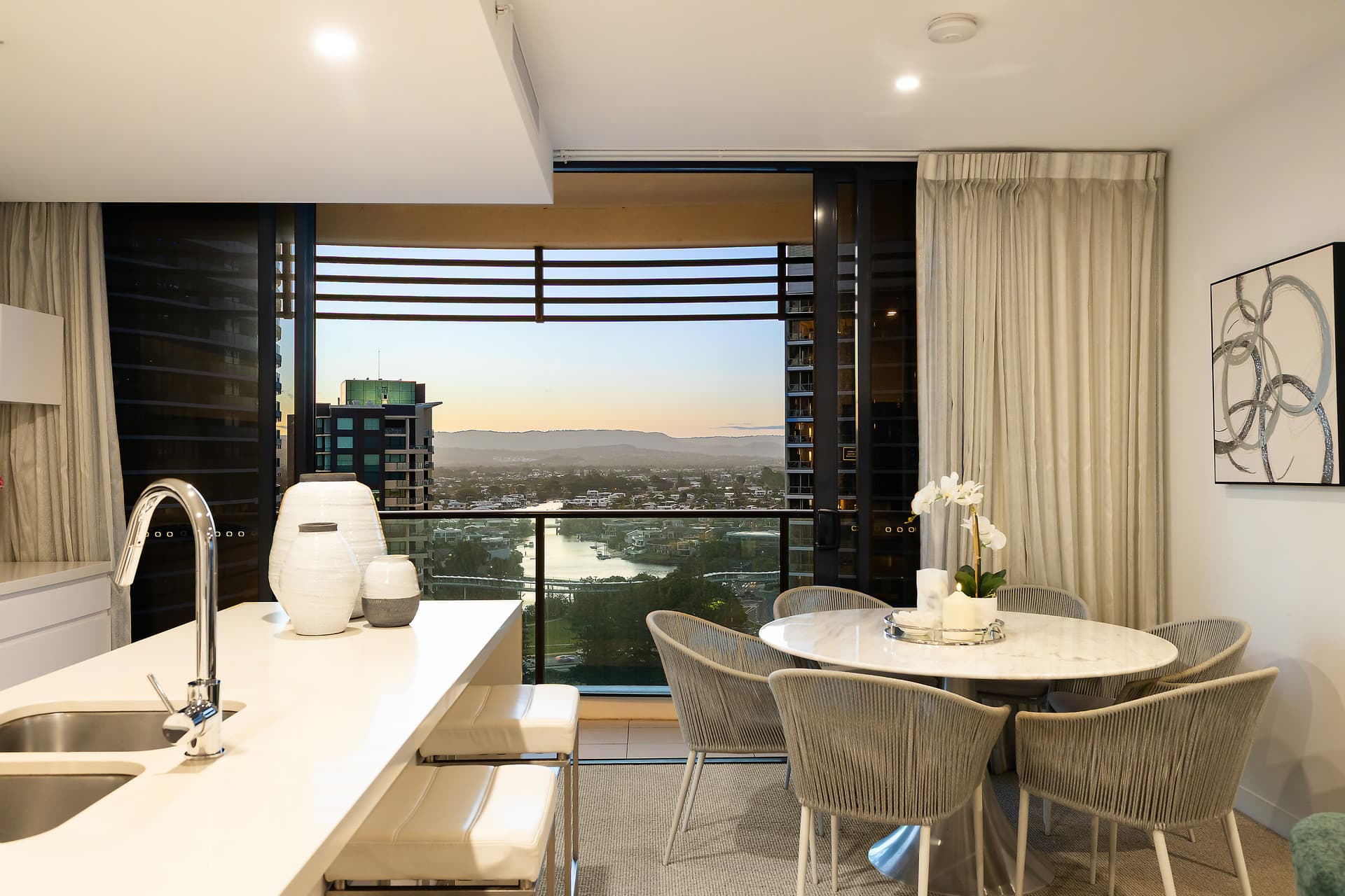 1701/1 Oracle Boulevard, Broadbeach, QLD, 4218, Bunyah - Thumbnail 4