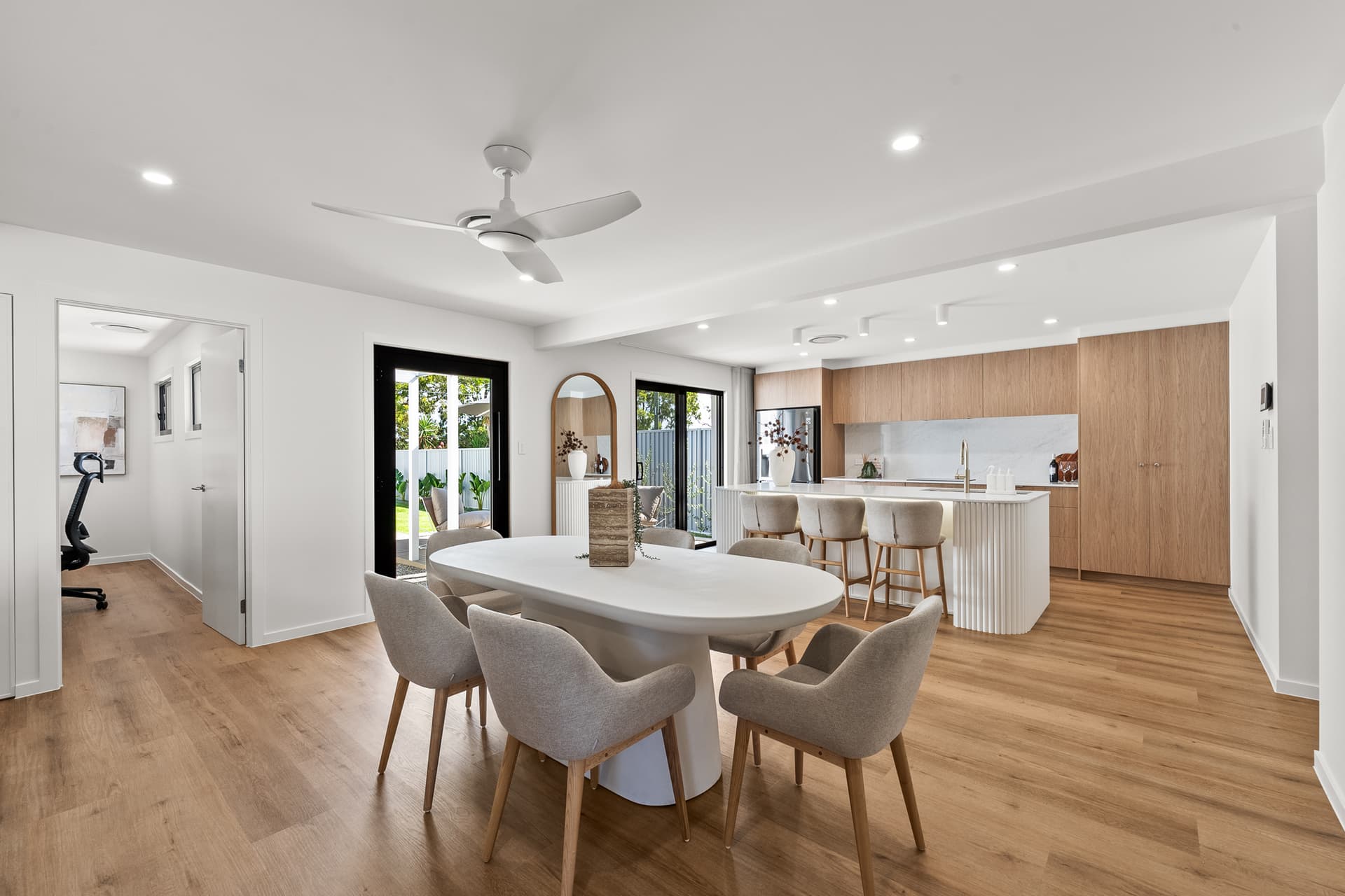 5 Arthur Street, Biggera Waters, QLD, 4216, Biggera Waters - Thumbnail 7