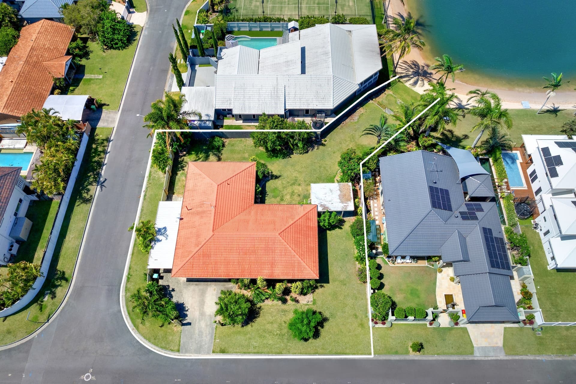 12 Cadence Avenue, Mermaid Waters, QLD, 4218, Mermaid Waters - Thumbnail 3