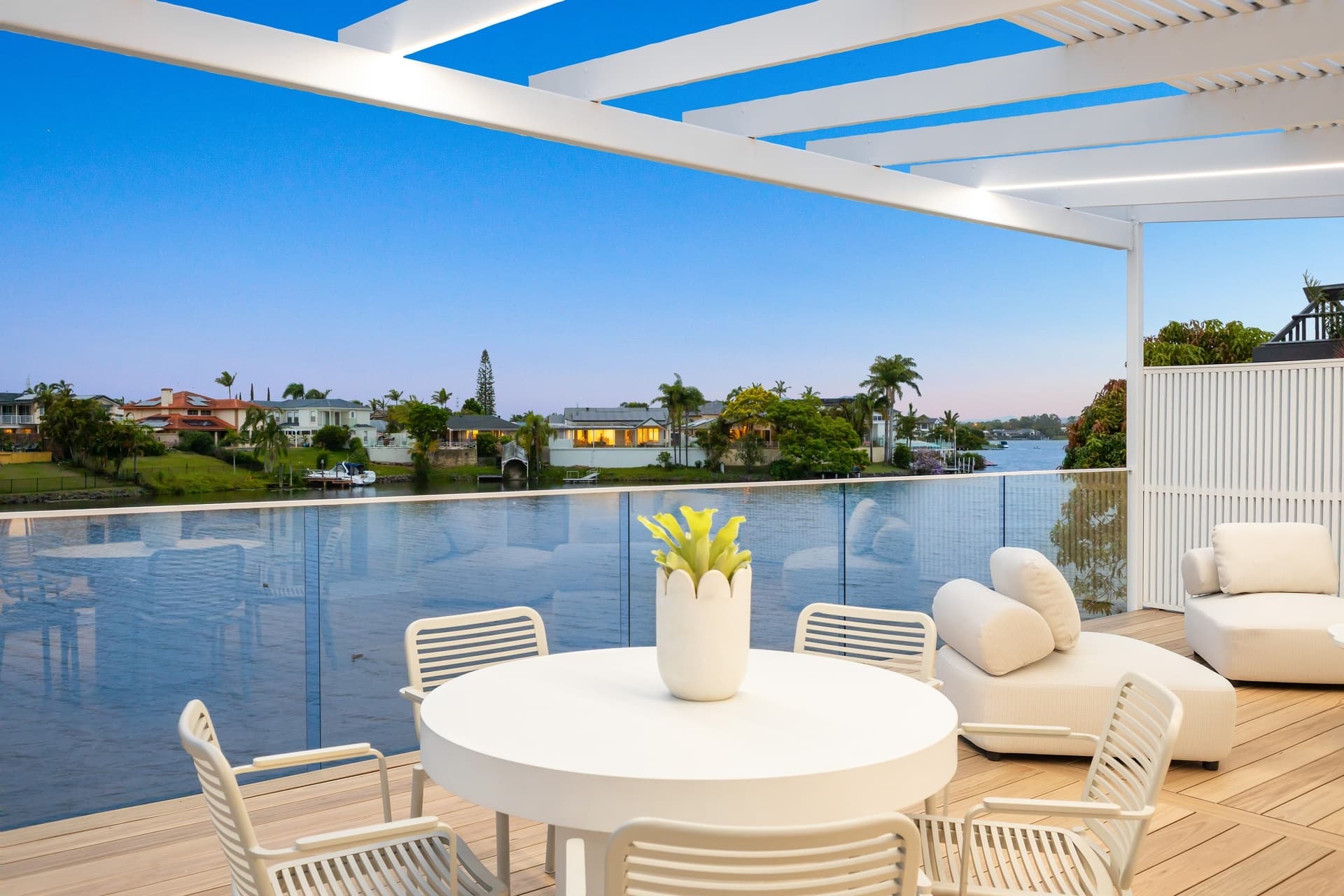 6 Key Biscayne , Clear Island Waters, QLD, 4226, Clear Island Waters - Thumbnail 2