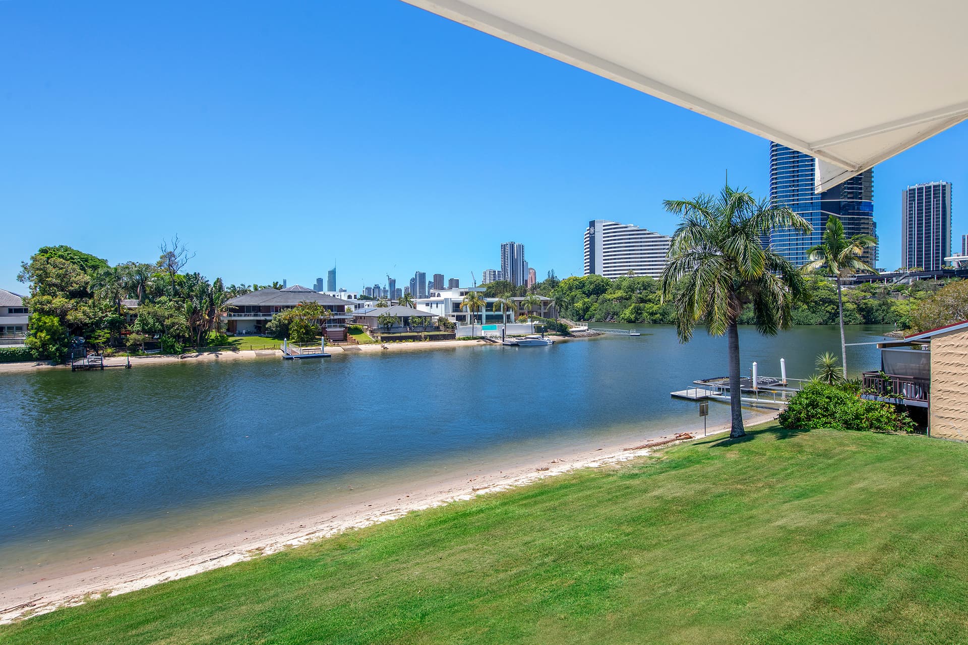 6/25-27 Hooker  Boulevard, Broadbeach Waters, QLD, 4218, Broadbeach Waters - Thumbnail 2