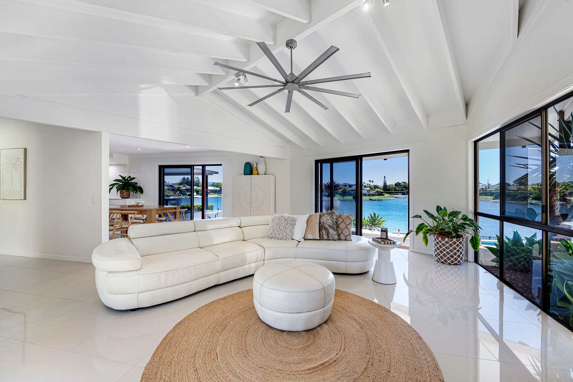 31 Coobowie Street, Broadbeach Waters, QLD, 4218, Broadbeach Waters - Thumbnail 6