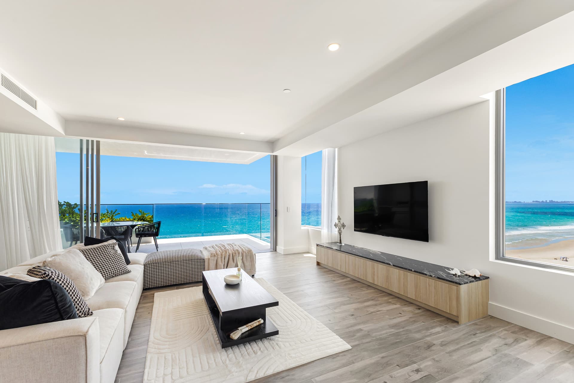 801/468 The Esplanade, Palm Beach, QLD, 4221, Palm Beach - Thumbnail 4