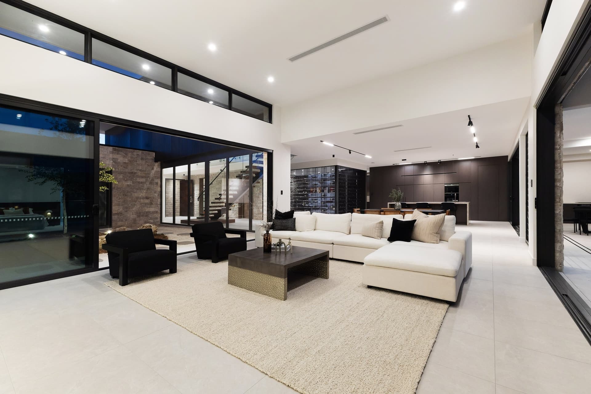 87 Cabana Boulevard, Benowa Waters, QLD, 4217, Benowa - Thumbnail 6