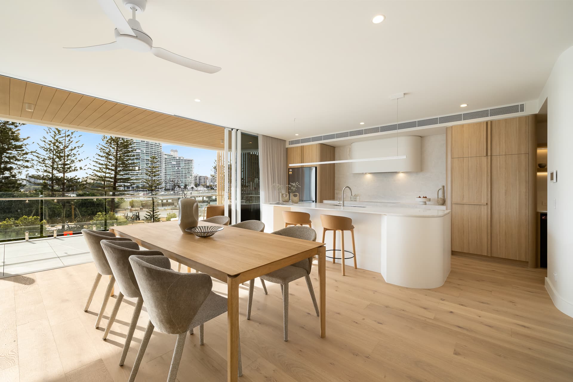 Villa 6, 19-21 Rankin Parade, Main Beach, QLD, 4217, Main Beach - Thumbnail 6