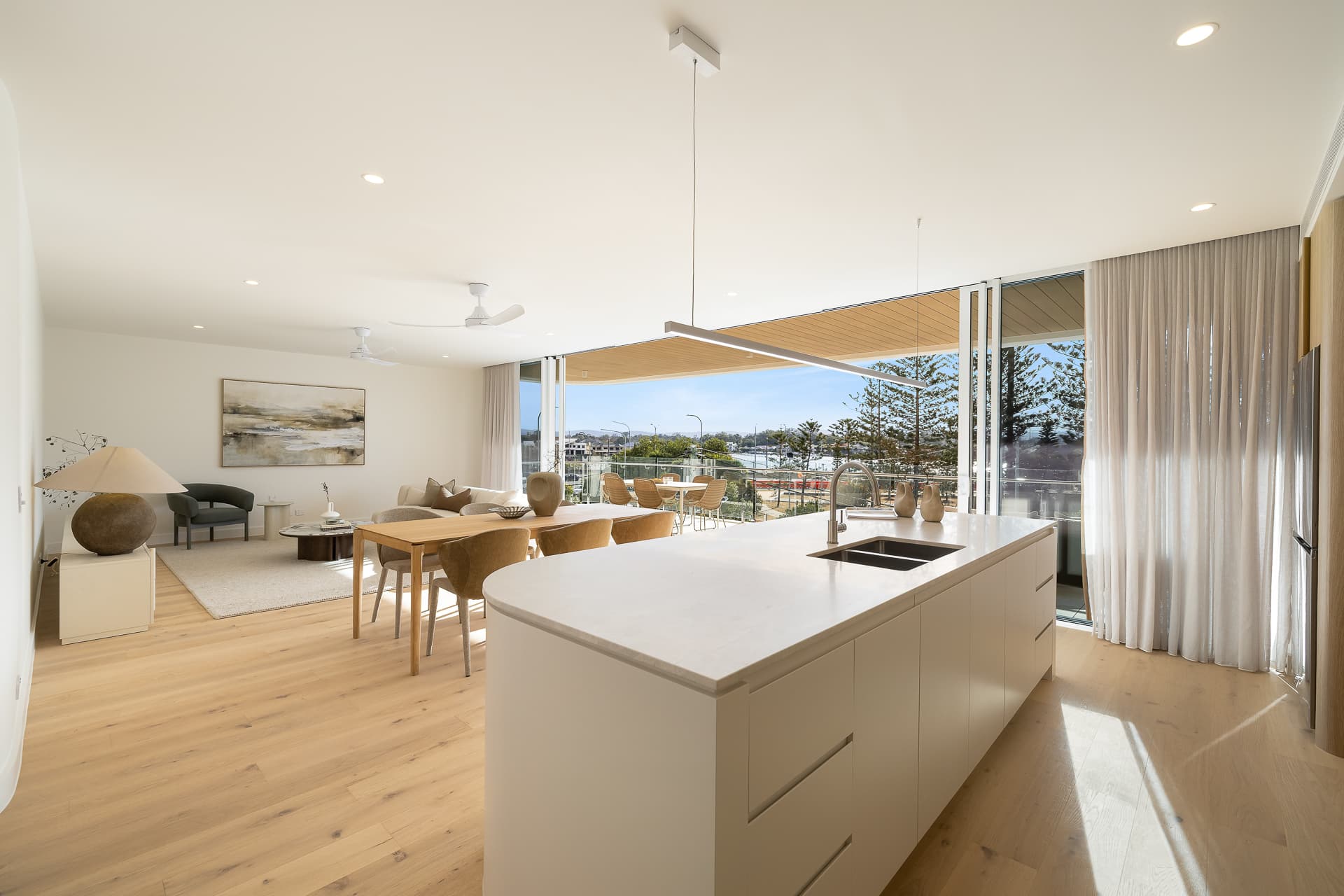 Villa 6, 19-21 Rankin Parade, Main Beach, QLD, 4217, Main Beach - Thumbnail 7