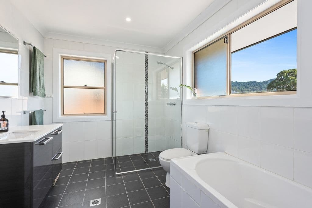 3/35 Russell Street, Balgownie - Thumbnail 4