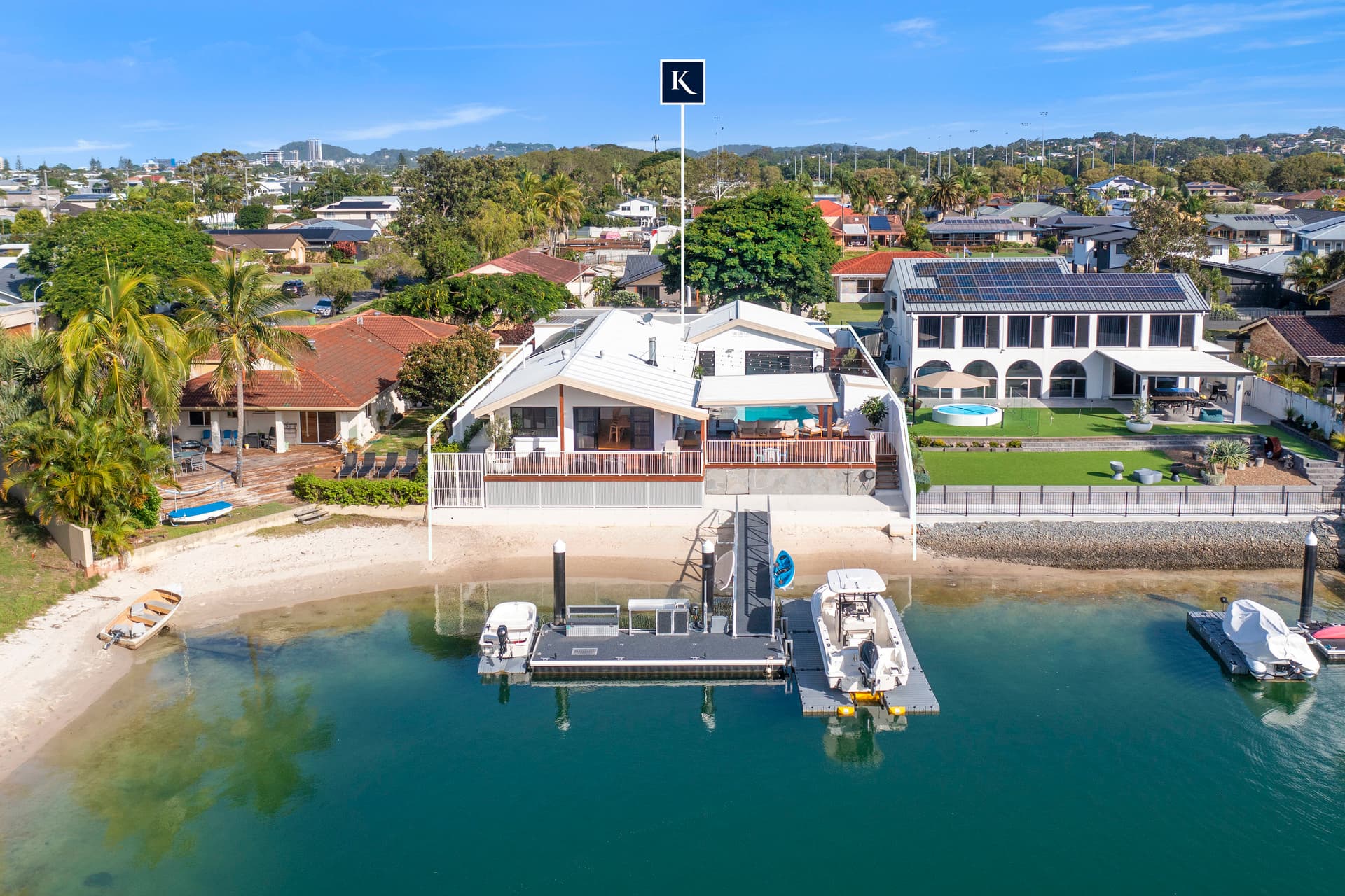 3 Kingfish Court, Palm Beach, QLD, 4221, Palm Beach - Thumbnail 2