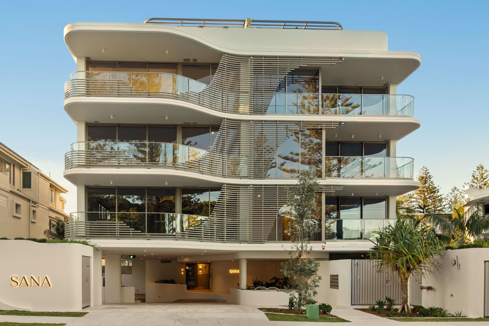 Sana Beach House North/5-7 Hythe Street, Miami, QLD, 4220, Miami - Image 1