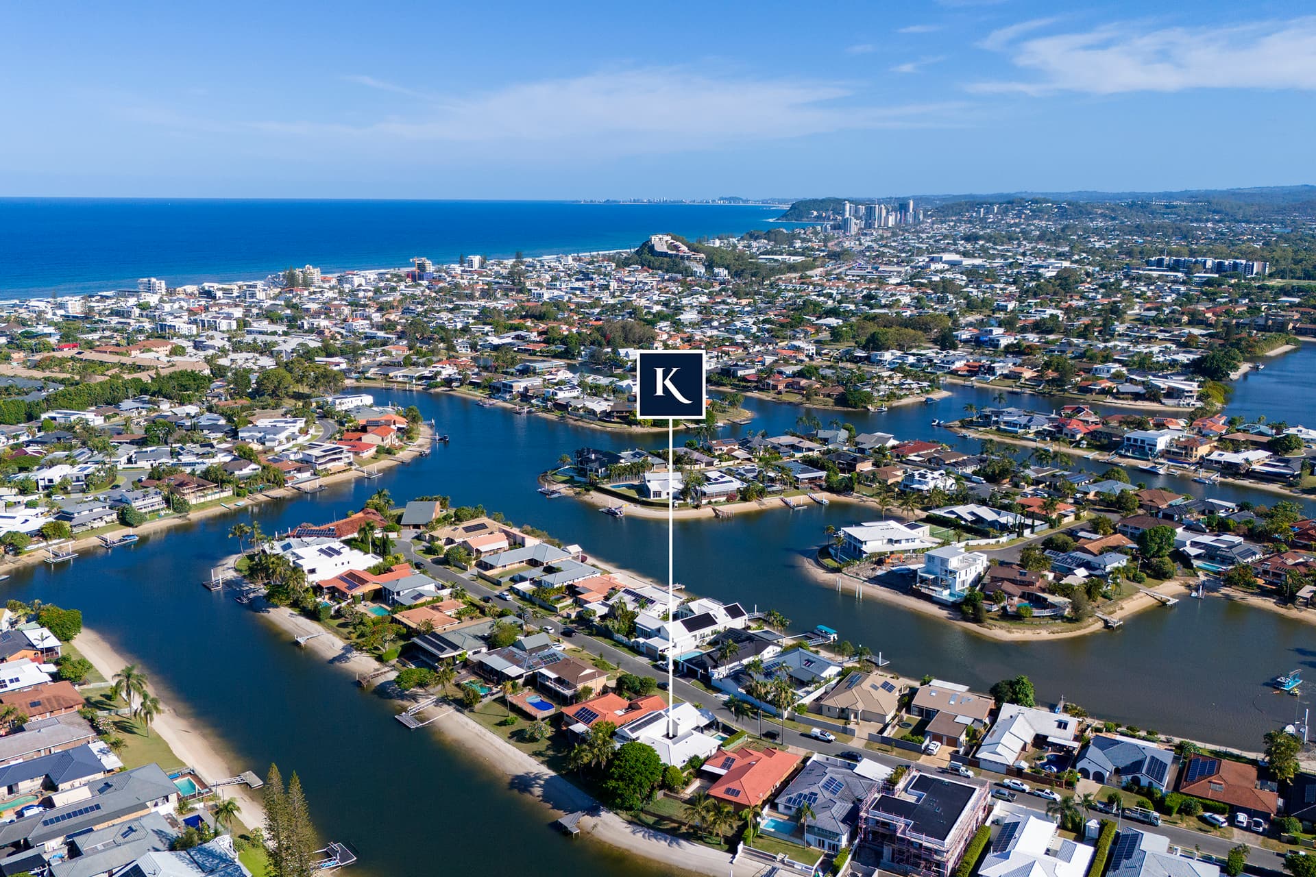 18 Weatherly Avenue, Mermaid Waters, QLD, 4218, Mermaid Waters - Thumbnail 4