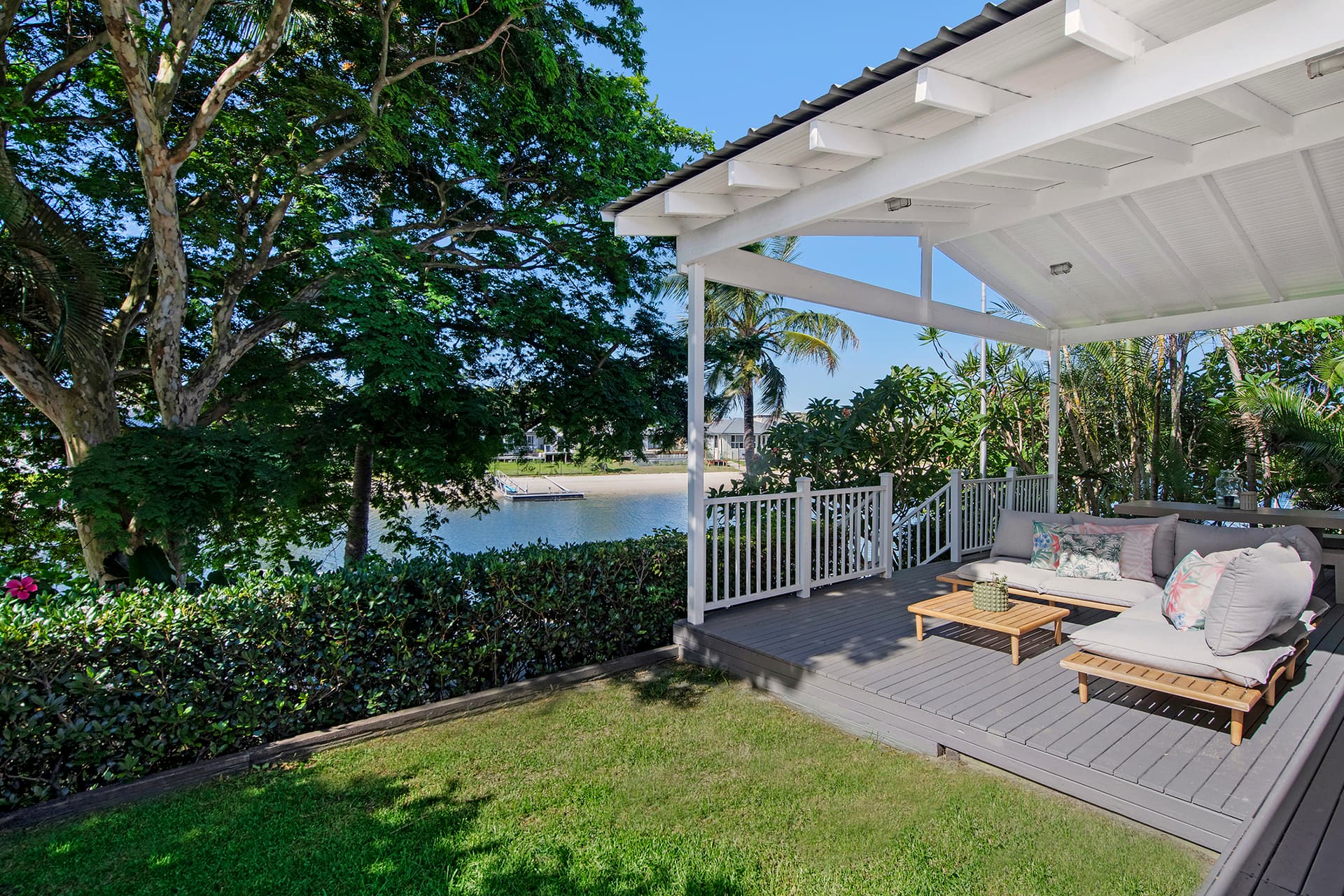 18 Weatherly Avenue, Mermaid Waters, QLD, 4218, Mermaid Waters - Thumbnail 6