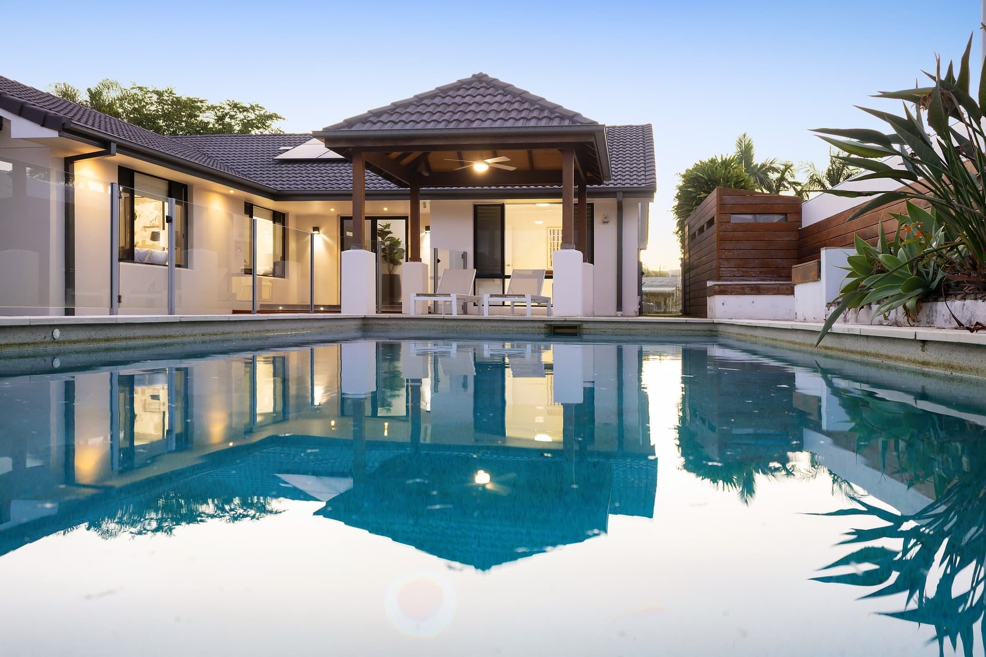 10 Gibraltar Drive, Isle Of Capri, QLD, 4217, Surfers Paradise - Thumbnail 5