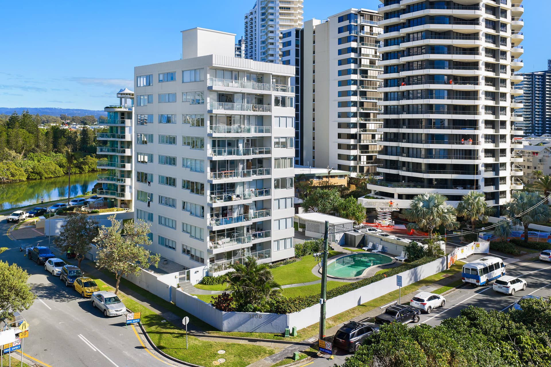 6/3508 Main Beach  Parade, Main Beach, QLD, 4217, Main Beach - Thumbnail 4